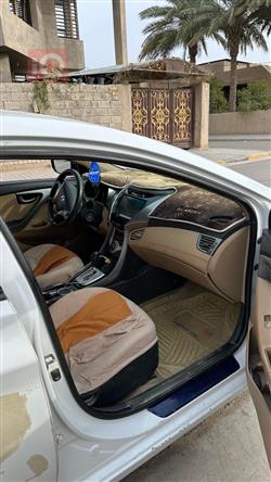 هیۆندای ئەلەنترا